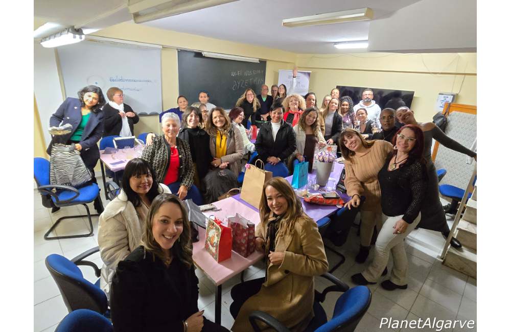 Elas crescem juntas: Jantar de Natal do Elo de Marias na APA...