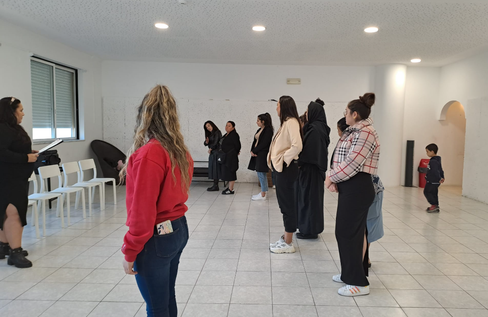 Círculo de Fala de Mulheres Ciganas | Portal do Associativi...