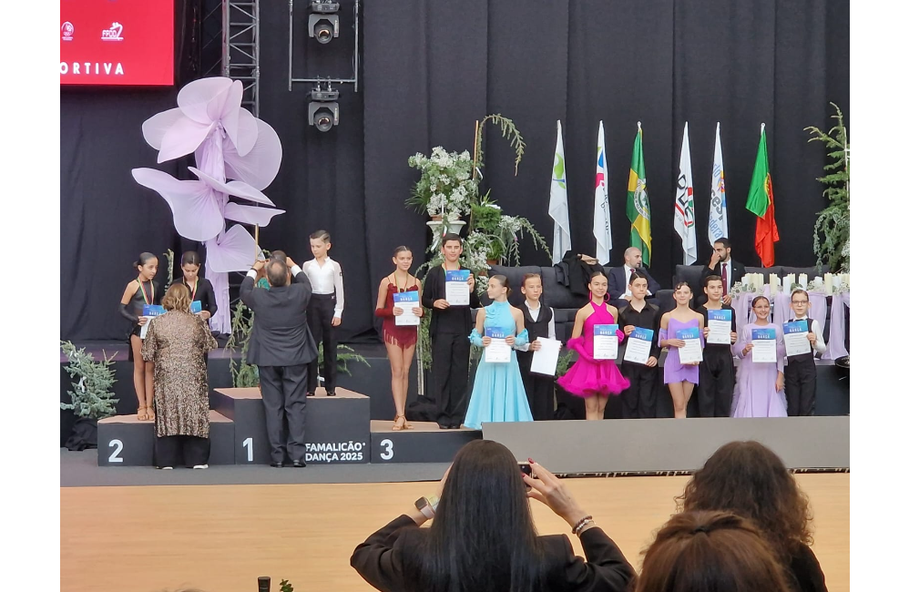 Academia de Dança do Entroncamento no 6.º Circuito Naciona...